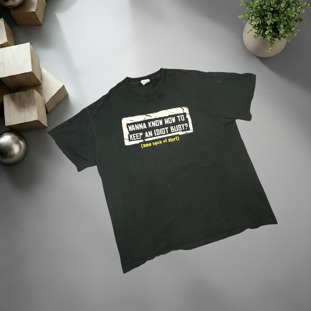 Vintage Tennessee River Wanna Know How To Keep An Idiot Busy Graphic T Black XL